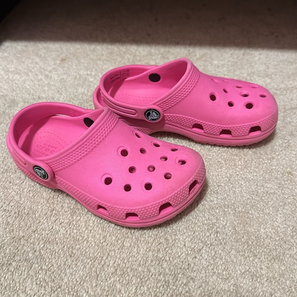 Toddler Crocs 🩷 - Picture 3 of 6